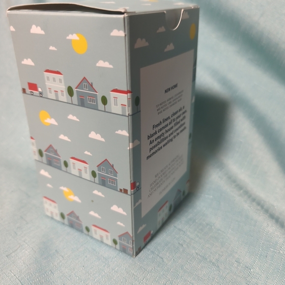 Homesick New Home Candle - Picture 2 of 8